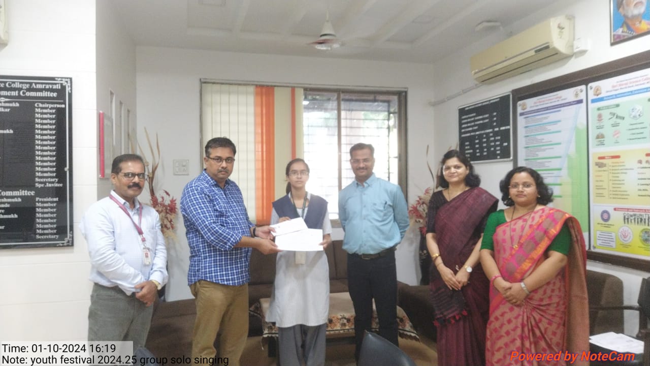 Prize distribution at the hands of Hon